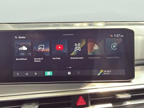 Used 2025 Kia Sorento S w/ Panoramic Sunroof Package FWD image 39