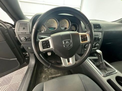 Used 2013 Dodge Challenger R/T w/ Blacktop Pkg RWD image 6