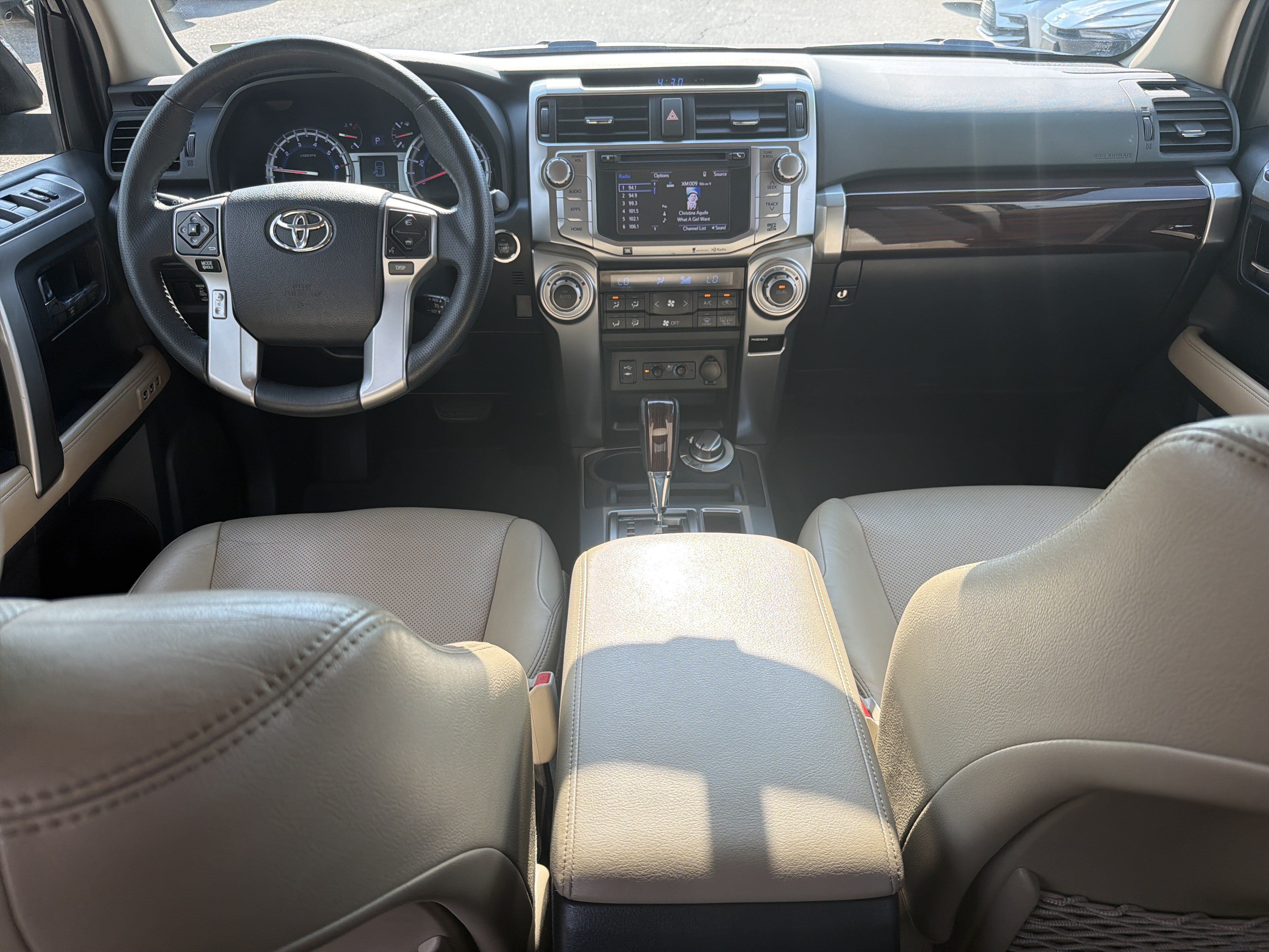 Used 2015 Toyota 4Runner Limited AWD/4WD image 4