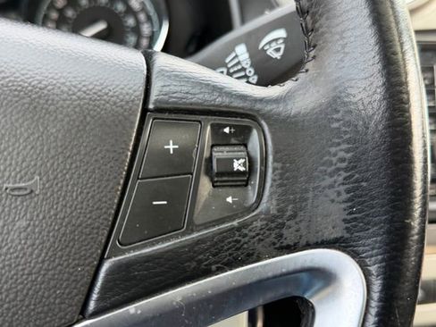 Used 2014 Chevrolet Captiva Sport LTZ image 26