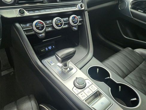 Used 2019 Genesis G70 2.0T Advanced w/ Dynamic Package image 16