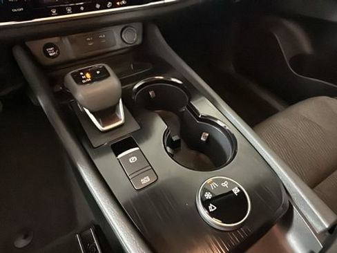Certified 2026 Nissan Rogue SV AWD/4WD image 21
