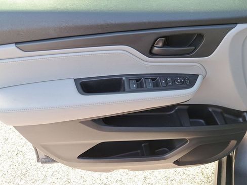 Used 2019 Honda Odyssey LX image 13