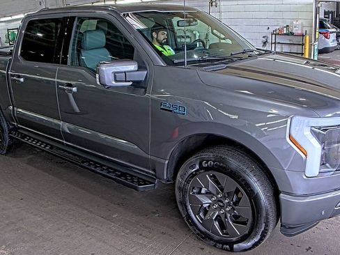 Used 2025 Ford F150 Lightning Lariat AWD/4WD image 3