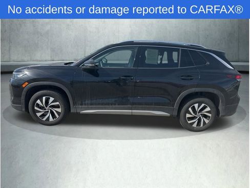 Used 2025 Volkswagen Tiguan S image 2