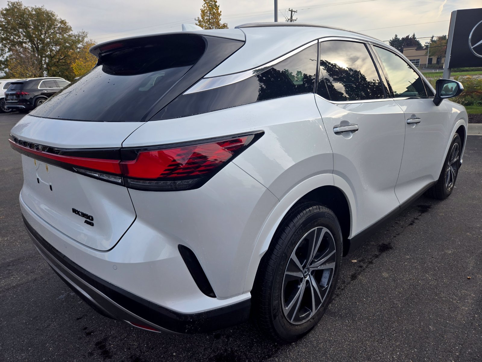 Used 2025 Lexus RX 350 AWD image 6