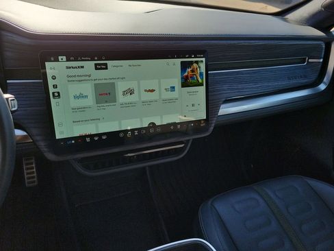 Used 2023 Rivian R1S Adventure image 13