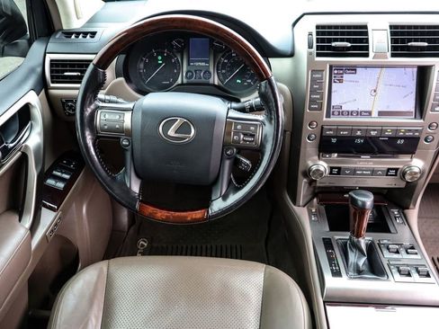 Used 2016 Lexus GX 460 Luxury image 19