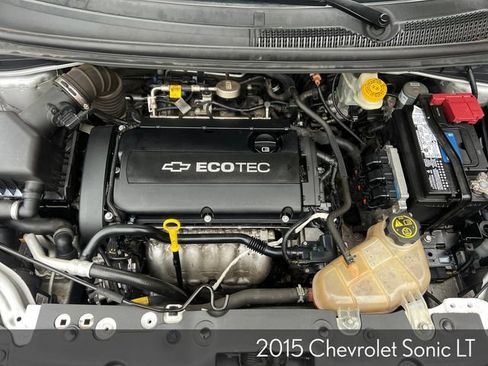 Used 2015 Chevrolet Sonic LT image 34