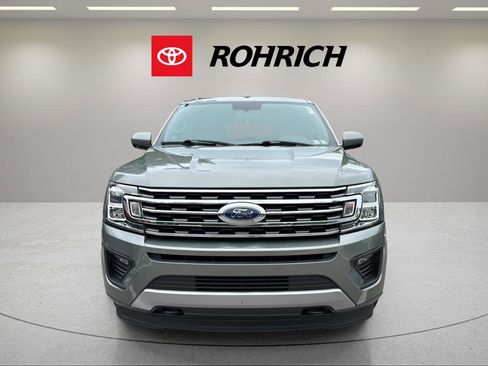 Used 2019 Ford Expedition XLT AWD/4WD image 2