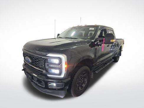 Used 2023 Ford F250 Lariat w/ Lariat Ultimate Package AWD/4WD image 1