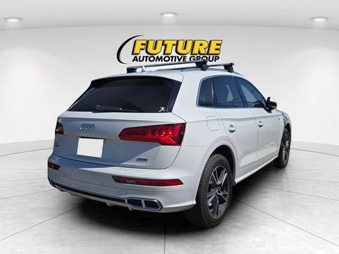 Used 2020 Audi Q5 e Premium Plus w/ Premium Plus Package AWD/4WD image 3