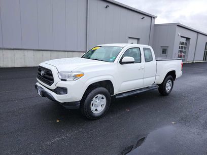 Used 2016 Toyota Tacoma SR