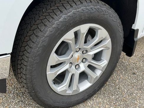 New 2026 Chevrolet Silverado 1500 LTZ AWD/4WD image 9