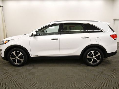 Used 2017 Kia Sorento EX w/ EX Advanced Touring Package image 4