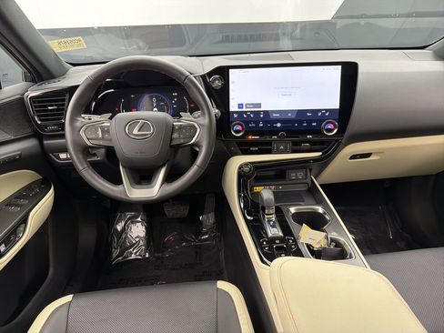 Used 2024 Lexus NX 350 AWD w/ Vision Package image 8