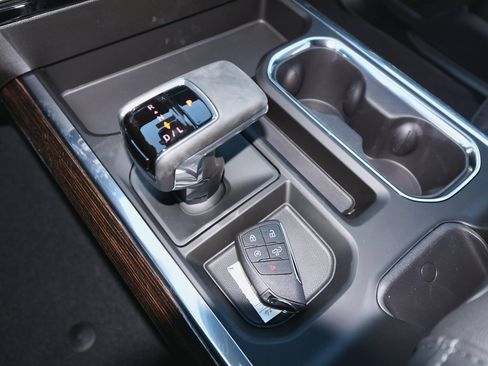 New 2026 GMC Sierra 1500 Elevation w/ Preferred Package image 18