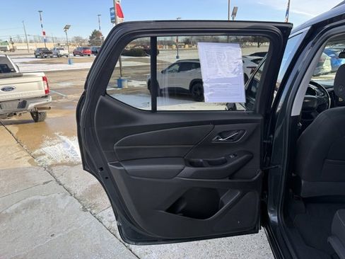 Used 2019 Chevrolet Traverse LT w/ LPO, Floor Liner Package image 14