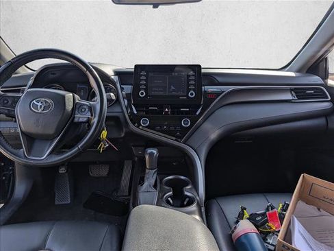 Used 2021 Toyota Camry SE image 16