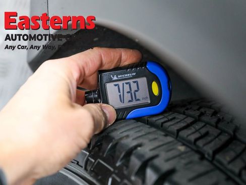 Used 2021 Mercedes-Benz GLC 300 4MATIC w/ Driver Assistance Package image 29