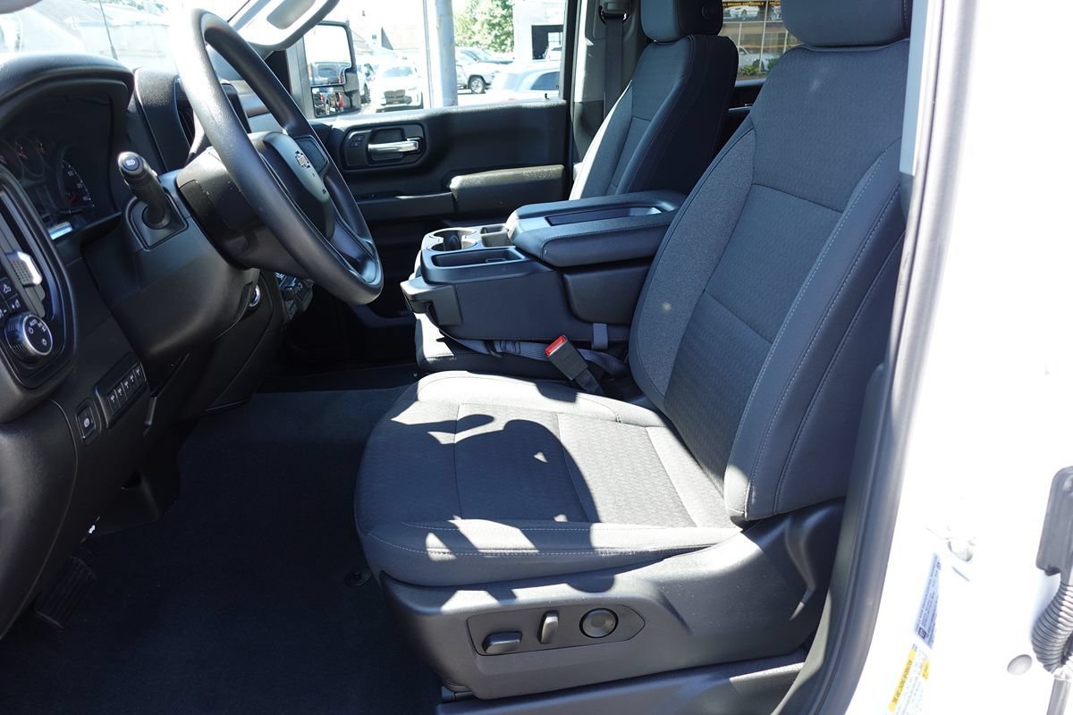 Used 2025 Chevrolet Silverado 2500 Custom w/ Custom Value Package AWD/4WD image 21