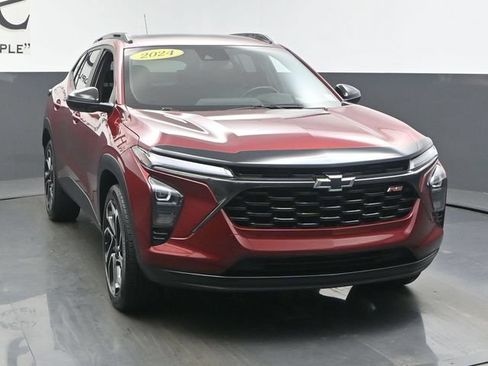 Used 2024 Chevrolet Trax RS w/ Sunroof Package FWD image 51