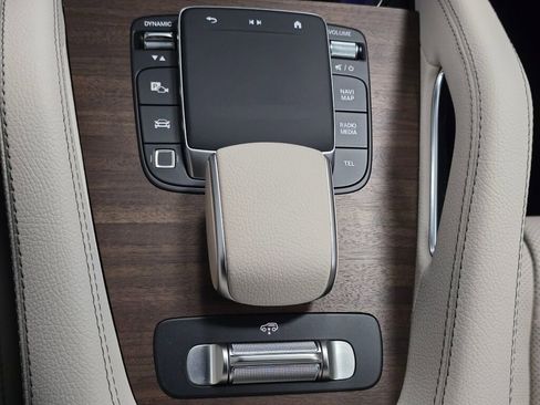 New 2026 Mercedes-Benz GLS 450 4MATIC image 30