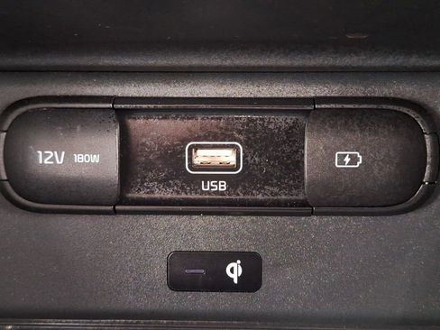 Used 2022 Kia Telluride EX w/ EX Premium Package image 23