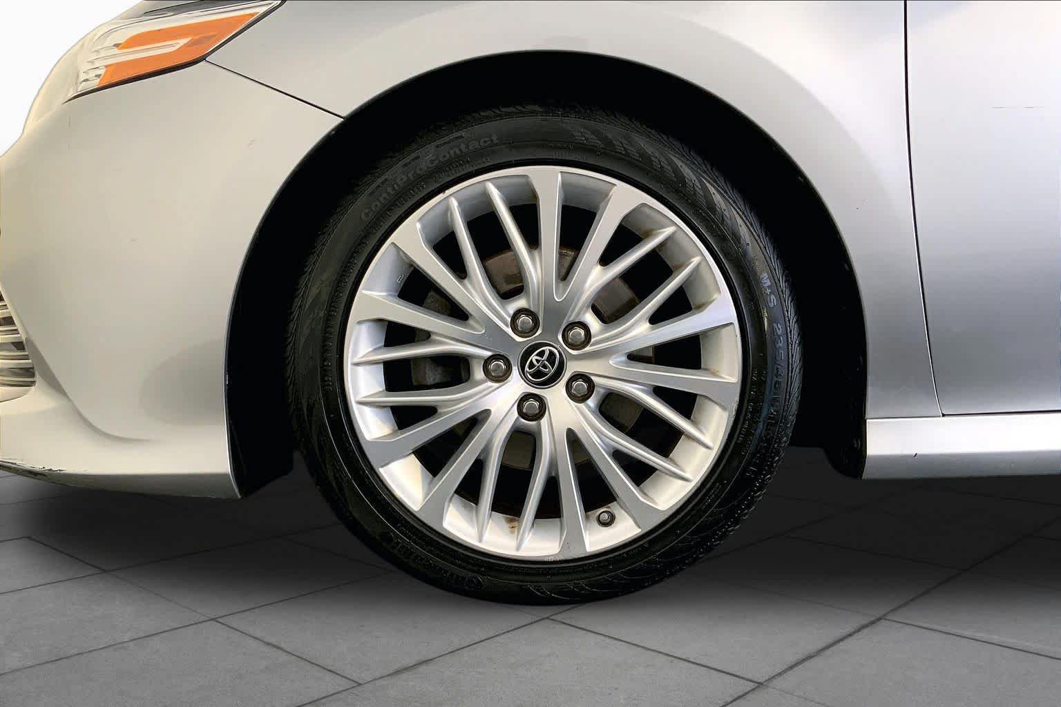 Used 2019 Toyota Camry XLE w/ Driver Assist Package FWD image 11