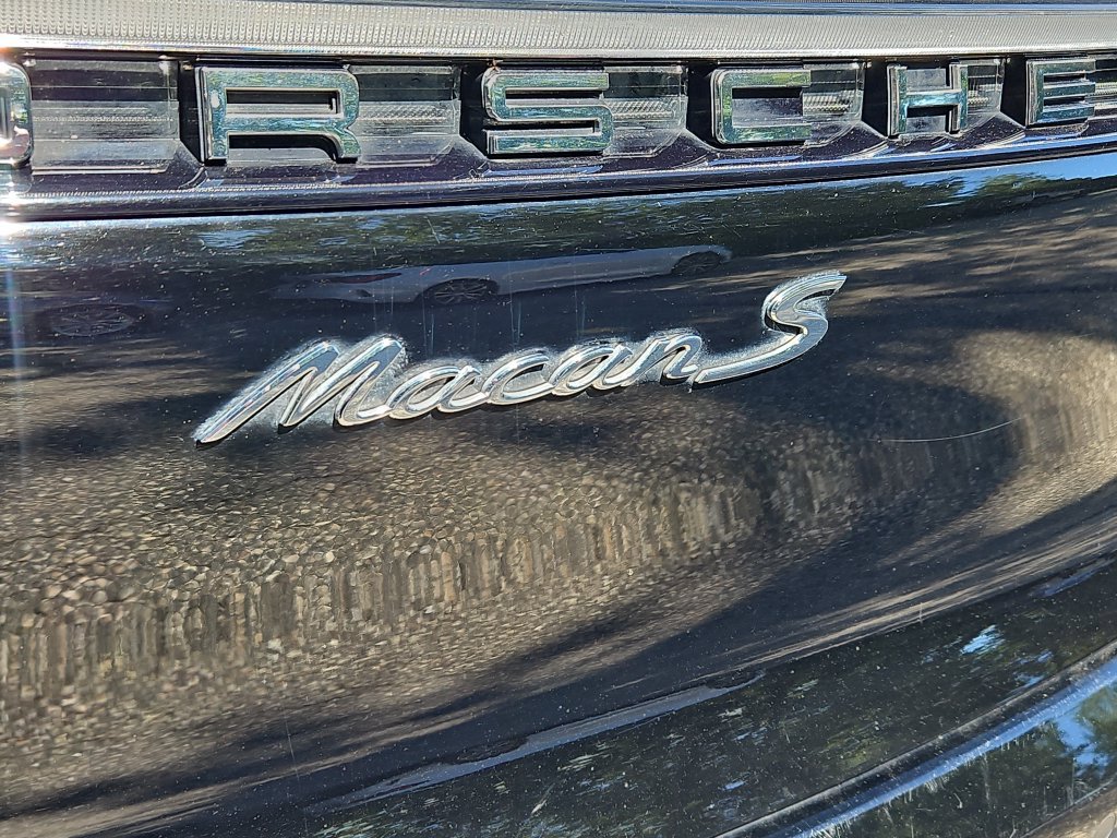 Certified 2024 Porsche Macan S AWD/4WD image 13