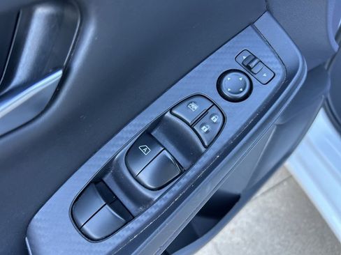 Used 2024 Nissan Sentra SV image 14