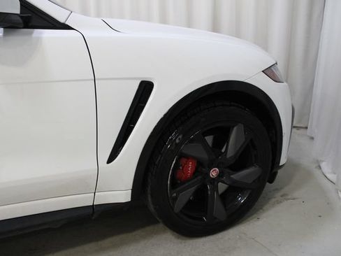 Used 2022 Jaguar F-PACE SVR AWD/4WD image 42