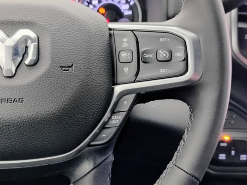 New 2026 RAM 2500 Big Horn AWD/4WD image 36