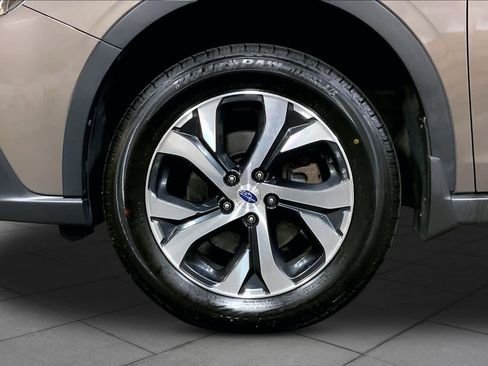Used 2021 Subaru Outback Limited AWD/4WD image 11