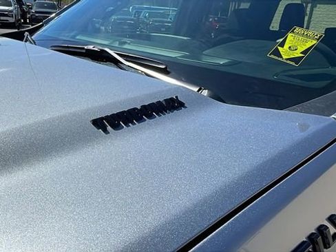 New 2026 Chevrolet Silverado 1500 Custom w/ LPO, Dark Essentials Package image 10