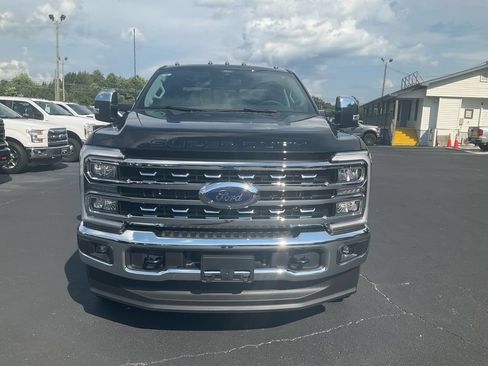New 2026 Ford F250 Lariat w/ Chrome Package AWD/4WD image 2