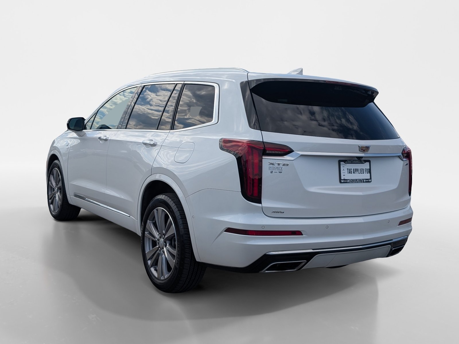 Used 2023 Cadillac XT6 Premium Luxury w/ Technology Package AWD/4WD image 4
