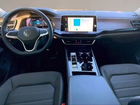 New 2026 Volkswagen Atlas SEL image 5