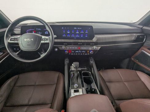 Used 2024 Kia Telluride EX w/ EX Captain's Chair Package FWD image 14