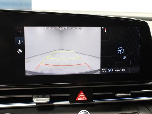 Used 2024 Hyundai Elantra SEL FWD image 2