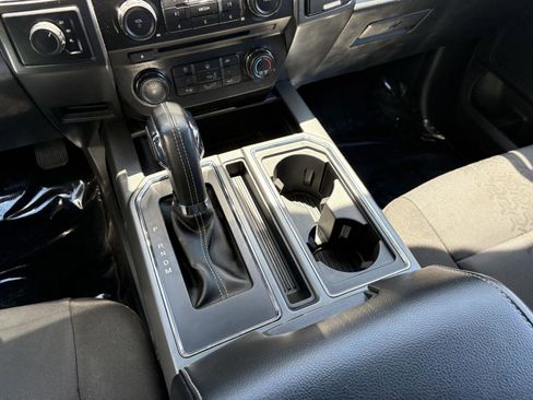 Used 2018 Ford F150 XLT w/ Equipment Group 302A Luxury AWD/4WD image 15