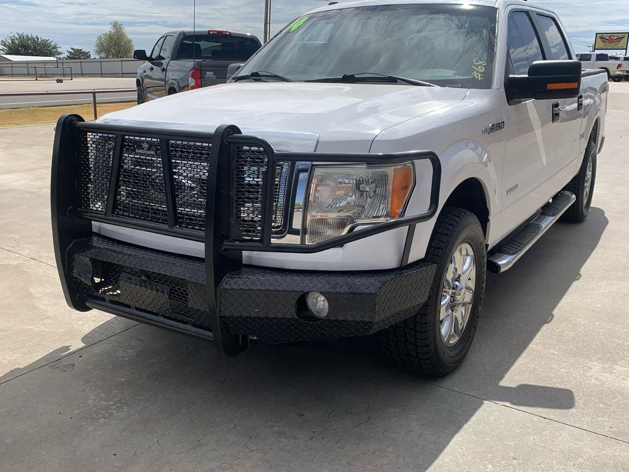 Used 2014 Ford F150 4x4 SuperCrew image 3