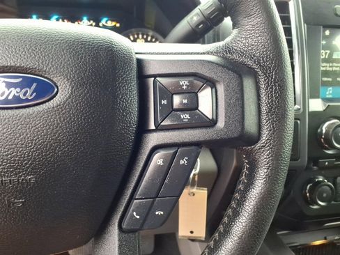 Used 2016 Ford F150 XLT w/ Equipment Group 302A Luxury image 11