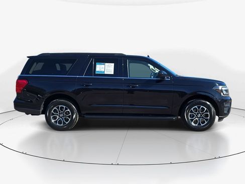 Used 2024 Ford Expedition Max XLT image 4