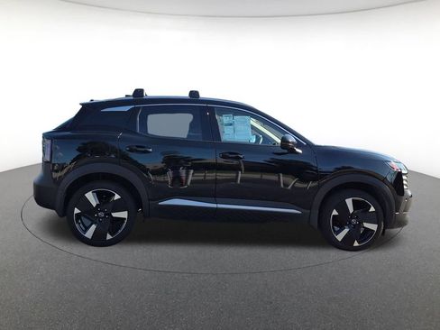 Used 2026 Nissan Kicks SR w/ Cold Weather Package AWD/4WD image 4