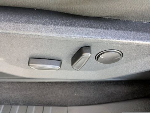 Certified 2022 Ford F150 XLT w/ Equipment Group 302A High image 20