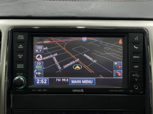 Used 2013 Jeep Grand Cherokee Overland AWD/4WD image 10