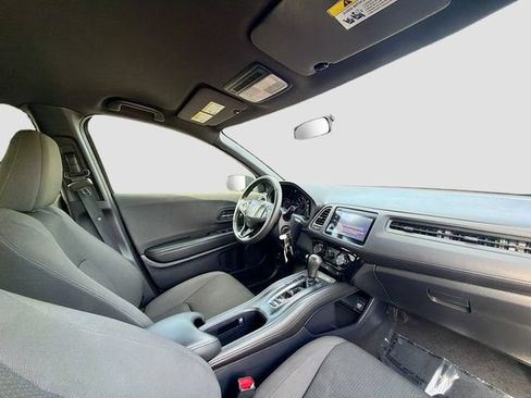 Used 2021 Honda HR-V Sport image 25