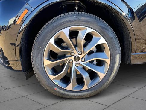 New 2026 Lincoln Aviator AWD w/ Jet Appearance Package image 11