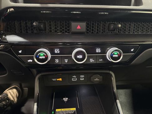 Used 2024 Honda CR-V EX-L image 12